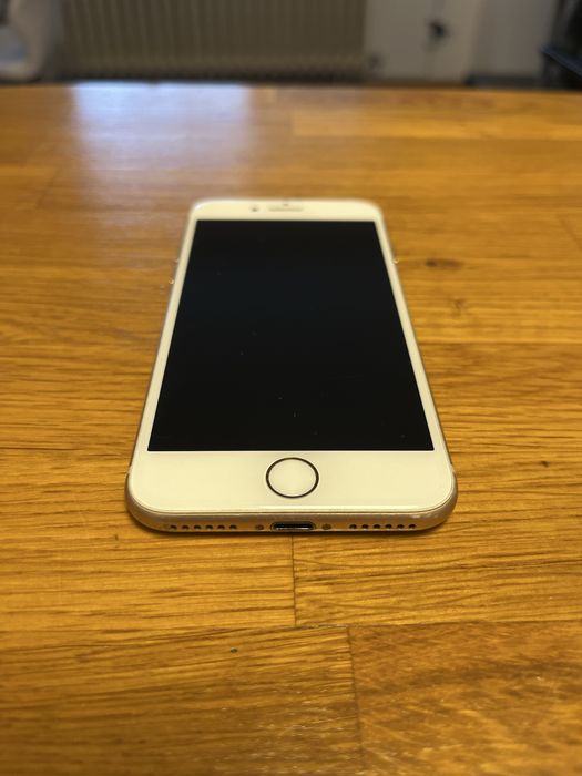 iPhone 8 in stare f buna