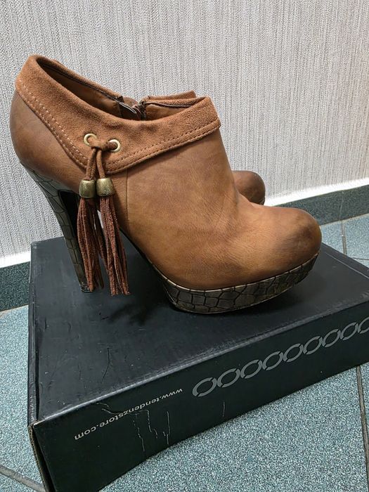 Обувки боти ботуши