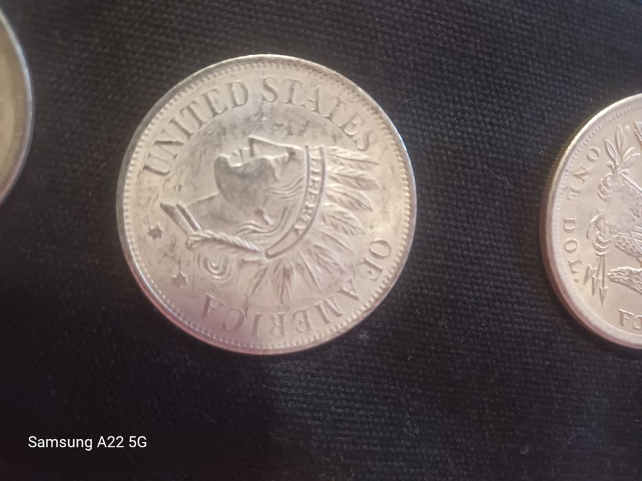 Сребърни монети-