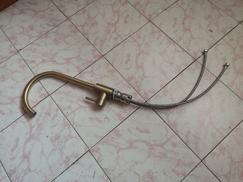 Vând baterie ca noua