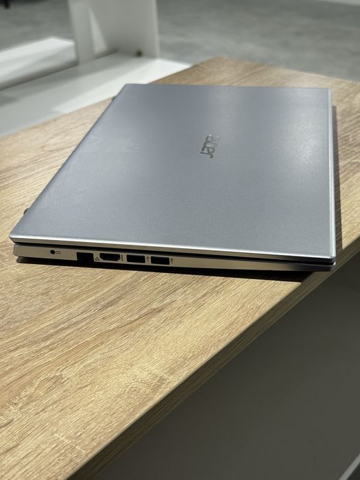 Ноутбук Acer Aspire 3
