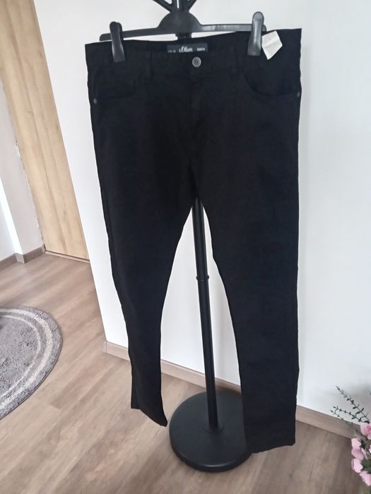 Vând blugi pt bărbați