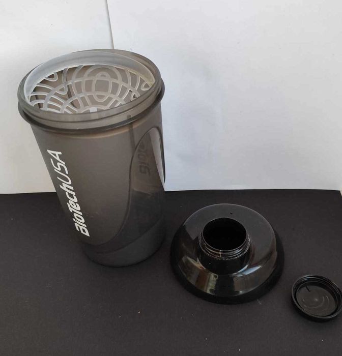 Термоси за напитки и термочаша