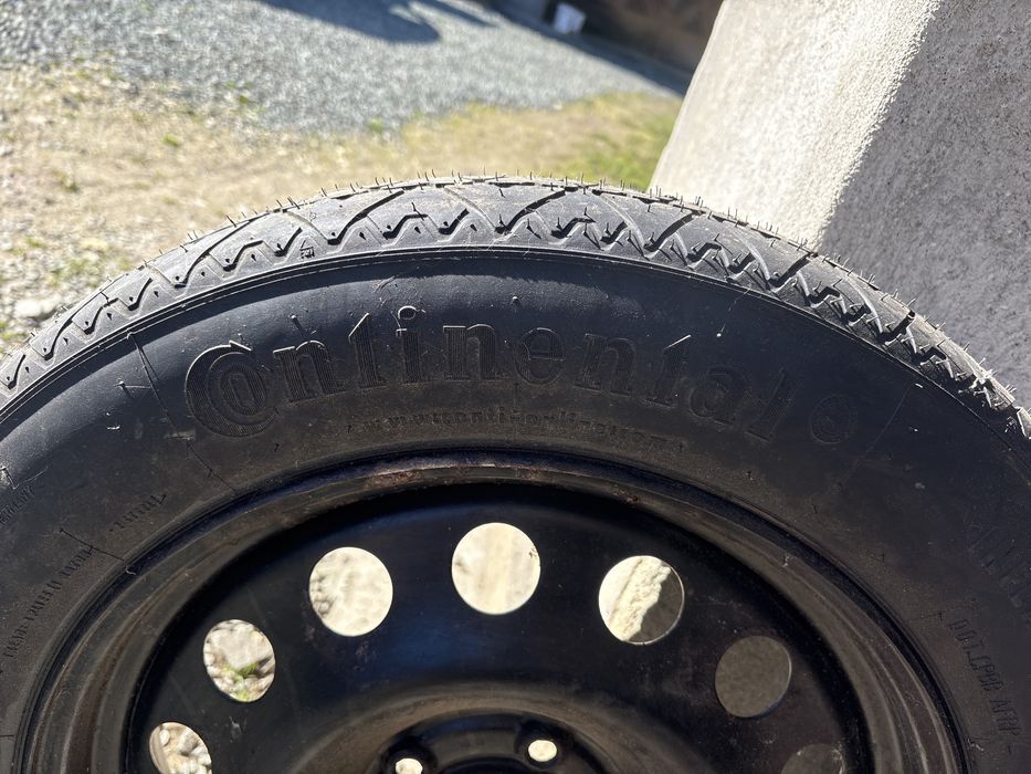 roată de rezervă de tip "slim" BMW R17