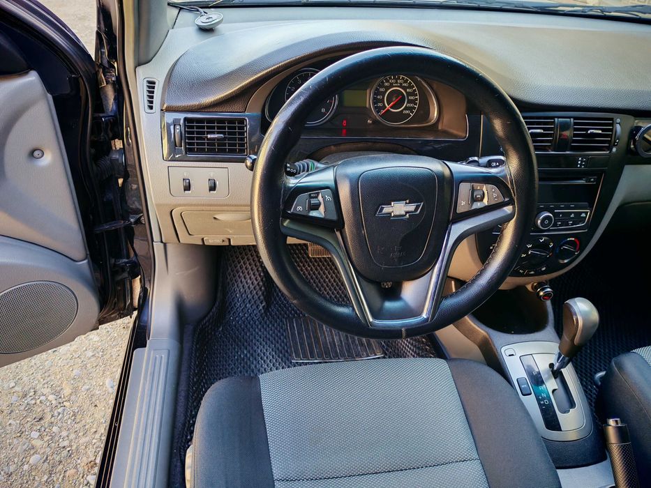 Шевралет жентра...