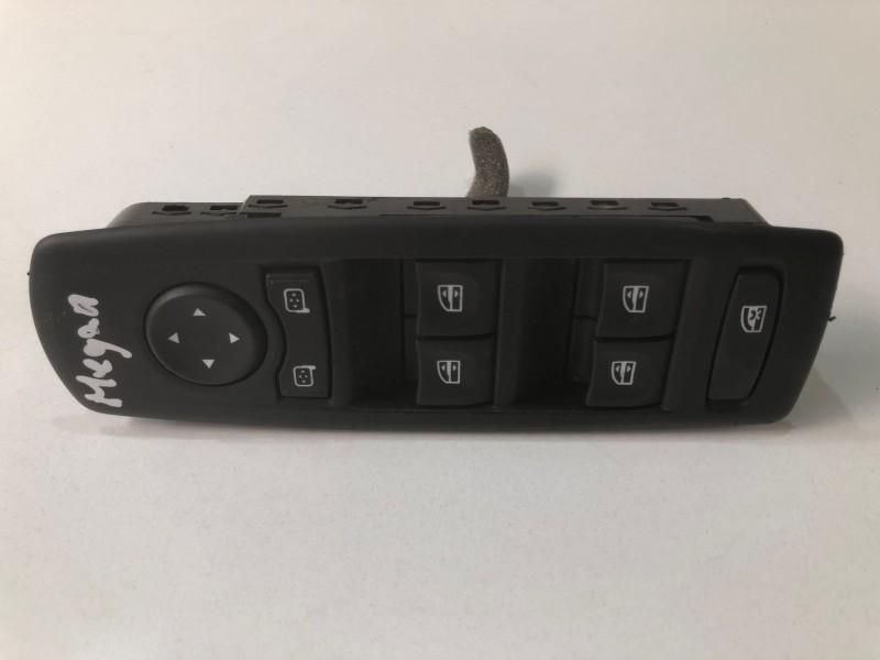 Butoane comanda geamuri electrice Renault Megane 3 facelift (2012-2016) 809610007R