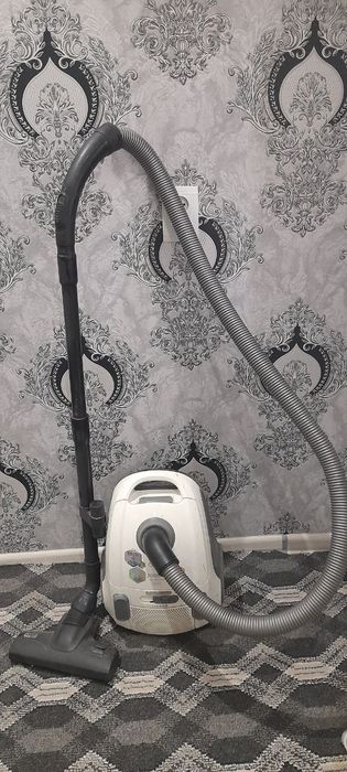 Пылесос artel 2000w