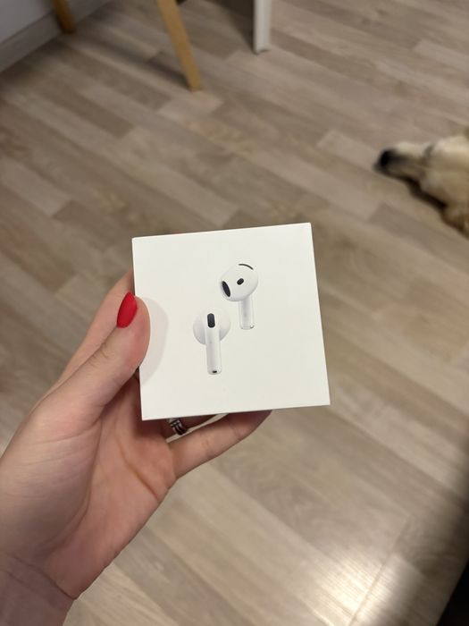 AirPods 4 -Active Noise Cancellation