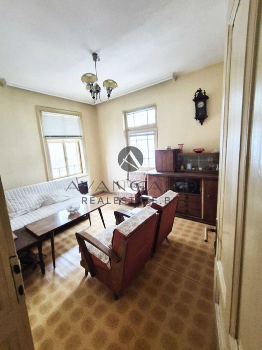 оф.22875 Двуетажна къща с магазин/ Градската градина