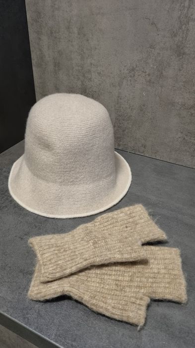 Zara шапка и ръкавици с вълна