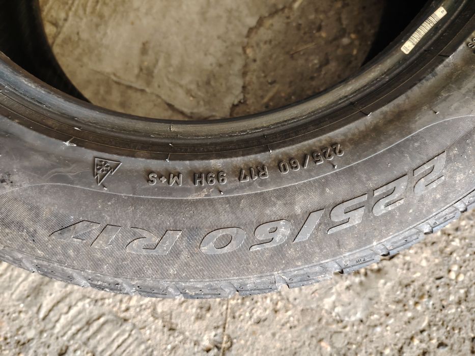 225/60 R17 Pirelli Sottozero M+S DOT 2033
