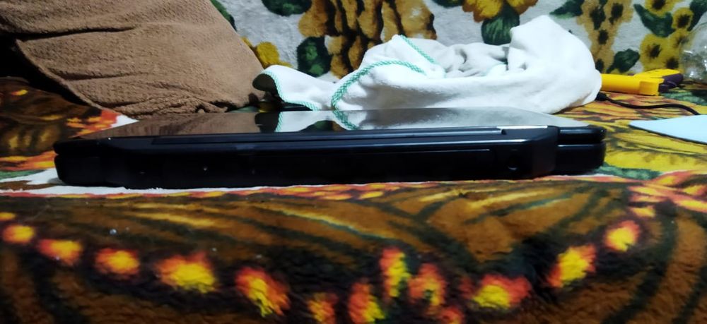 Продам ноутбук в отличном состоянии