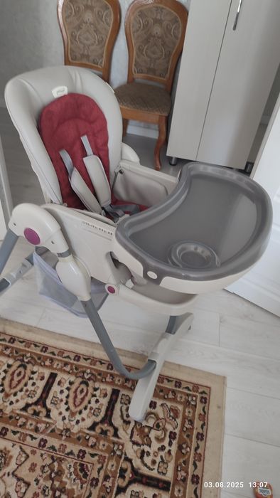 Стул для кормления