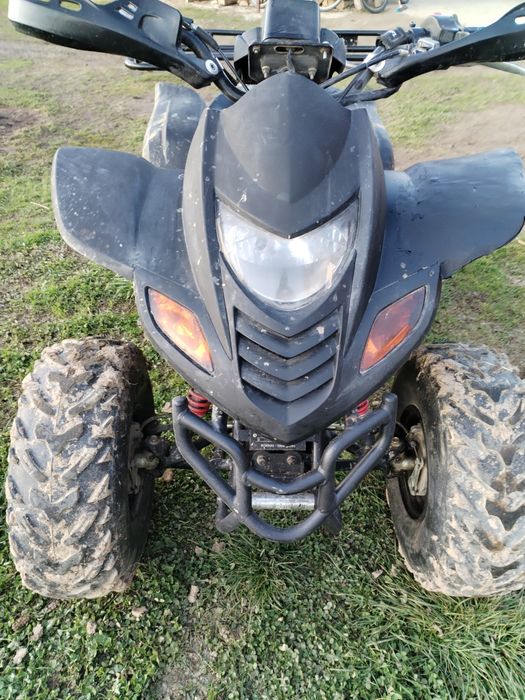 Vând Atv 150 CC automat