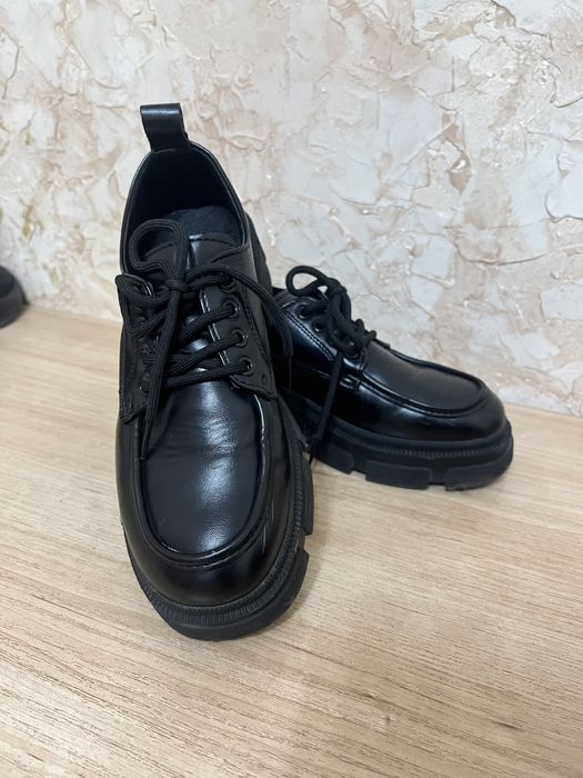 Продам обувь  женскую