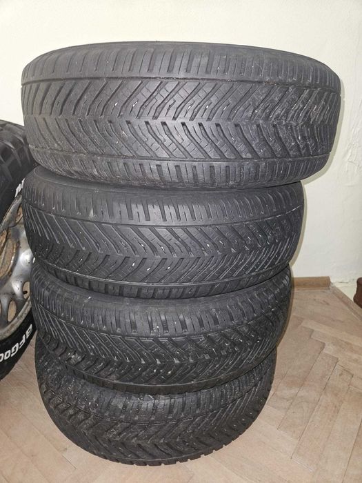 Vand cauciucuri all season