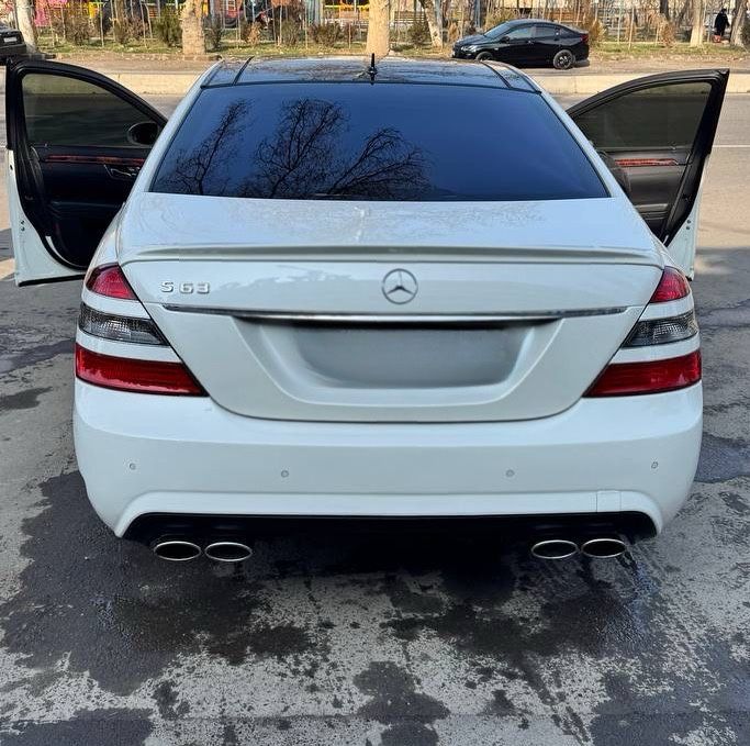 Mercedes-Benz 2008 год