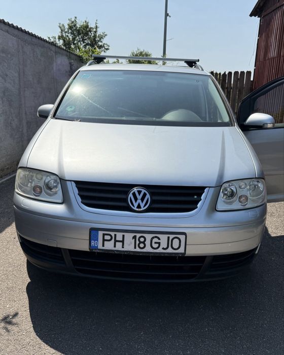 Vând volkswagen touran 2006