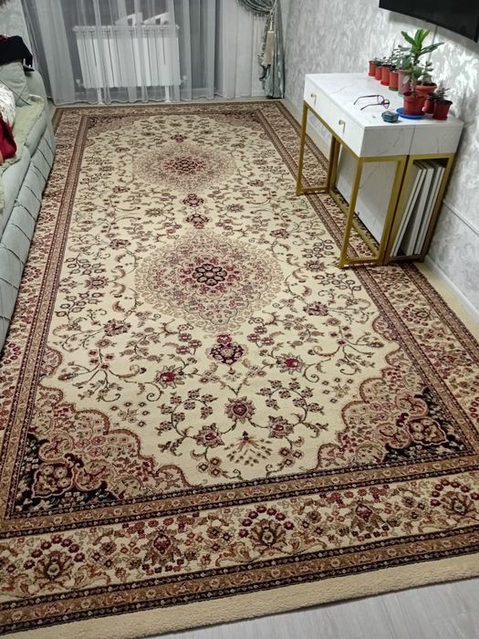 Ковёр отличном состоянии