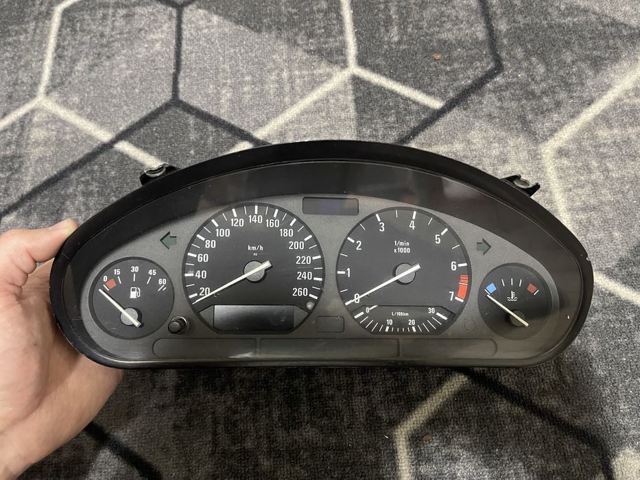 Запчасти бмв/bmw e36/спорт сиденья е46