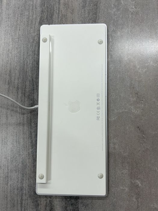 Apple Keyboard A1243 - оригинальная для Mac и Windows