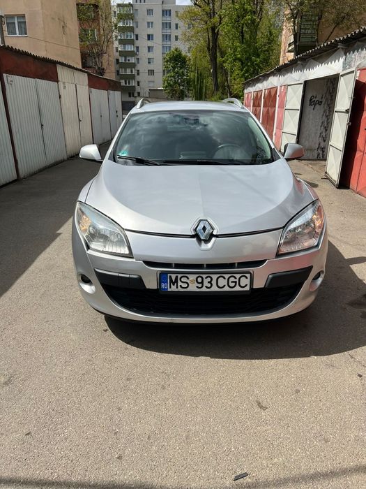 RENAULT Megane 2011 — imagine 3