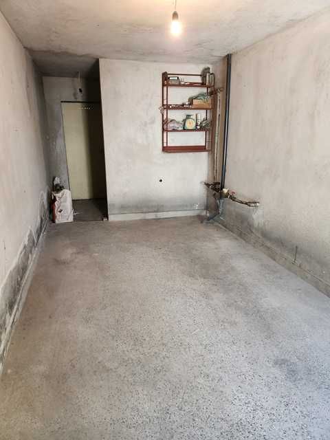 Дава се под наем Гараж / Паркомясто в Търговище, Център - 13 кв.м за 61.2 € - Снимка #1