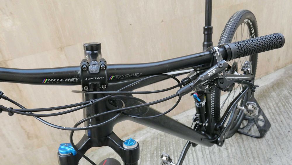 Cube Stereo 120 Race, 29", HPC карбон, FOX Performance 120 мм, Shimano XT 2x11
