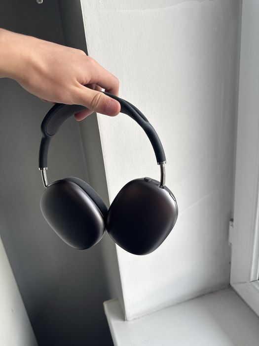 Airpods Max, Lightning разъем