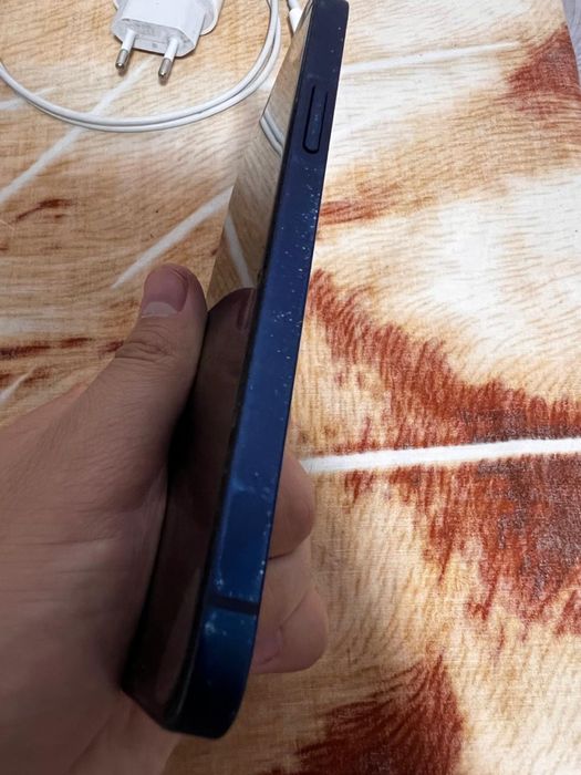 Продам IPhone 12 128gb blue