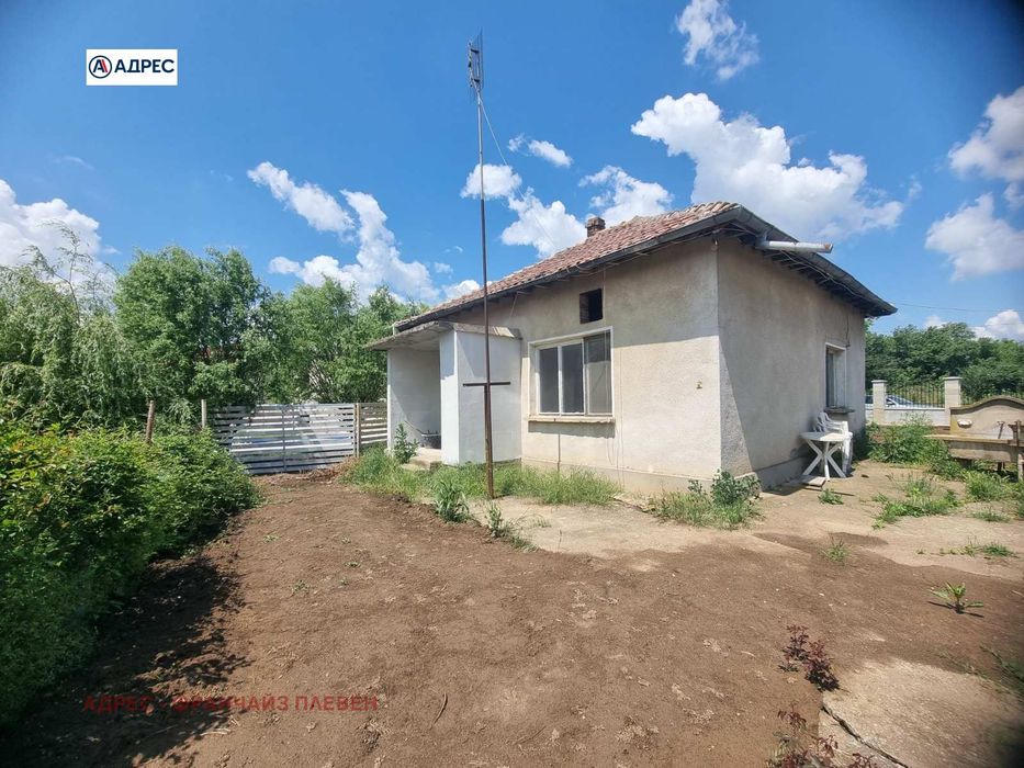 Къща в Плевен, област-с.Ясен площ 84 цена 96900