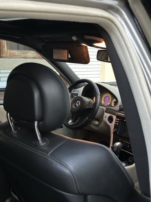 Mersedes benz 211 e240
