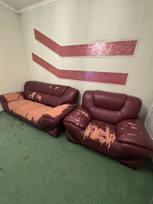 Диван и кресло самовывоз