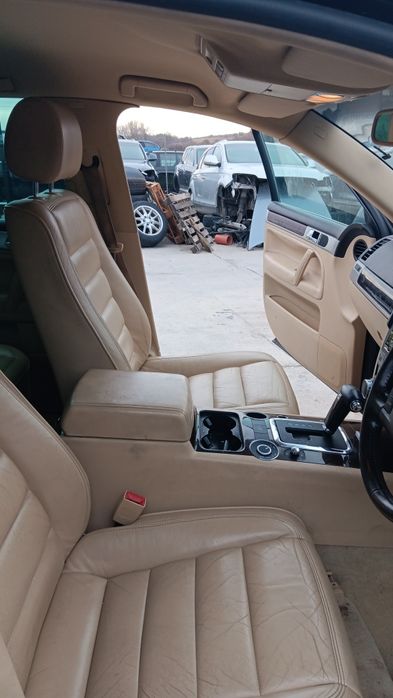 VW Touareg 3.2 B , автомат ,220 к.с. , 60.броя на части