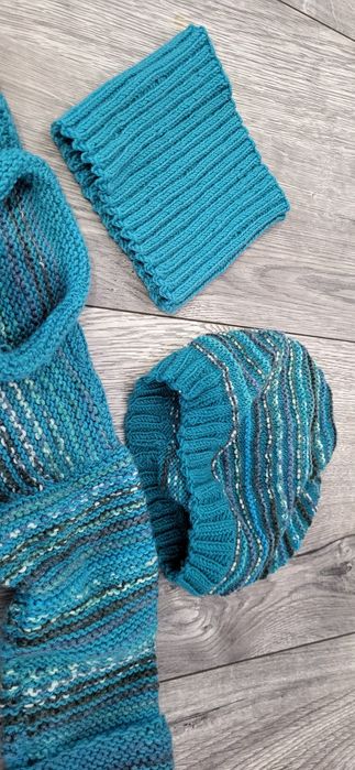 Costumas tricotat bebelusi