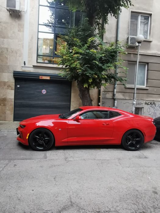 Кола Под Наем за абитуриентски бал