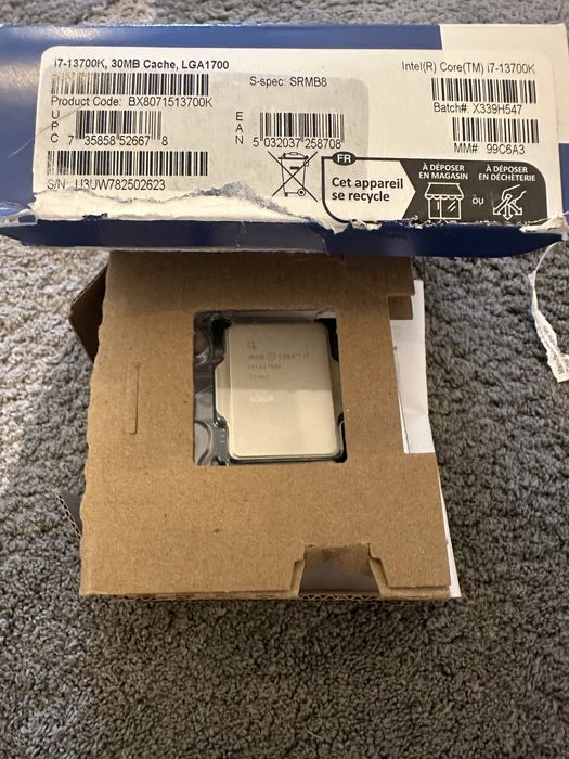 Vand intel i7 13700k