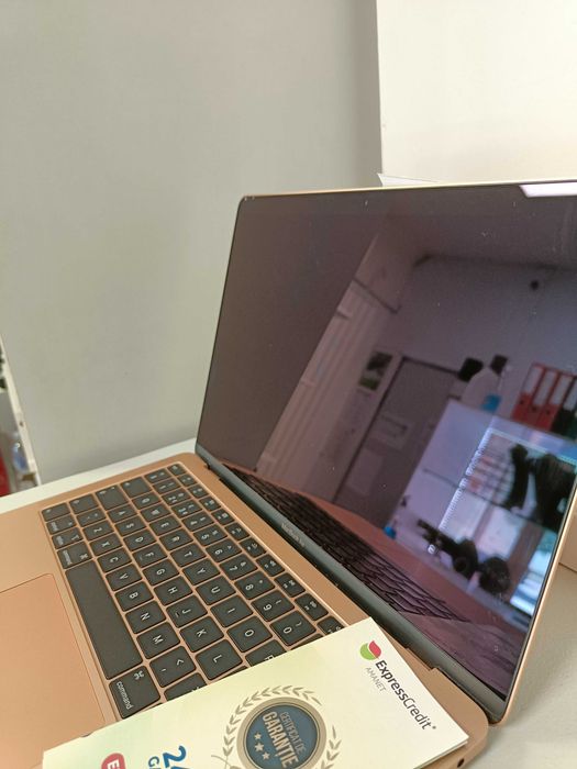 Apple MacBook Air 13 (Ag16 Moldova b32691) - Garantie 2 ani!