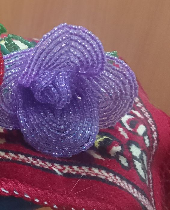 Продаю розу из бисера