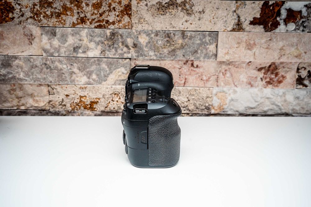 Canon 6D Mark II 14K
