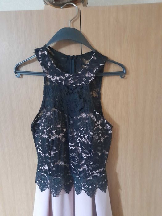 Рокля за официални случаи.