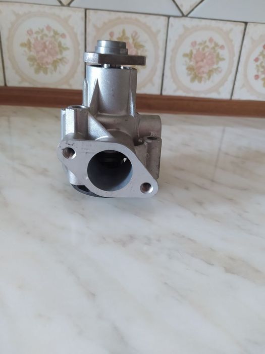 Помпа насос водяная