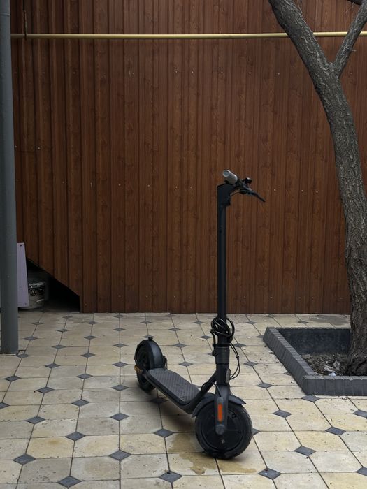 Электронный Самокат Ninebot f20A