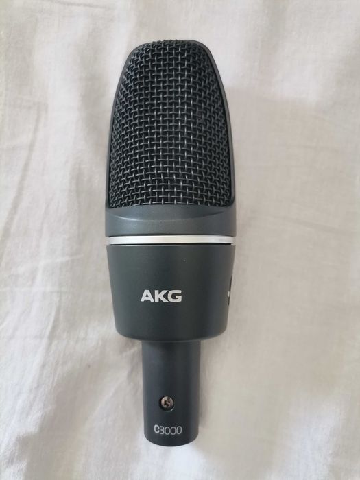 Microfon profesional de studiou AKG C3000 nou