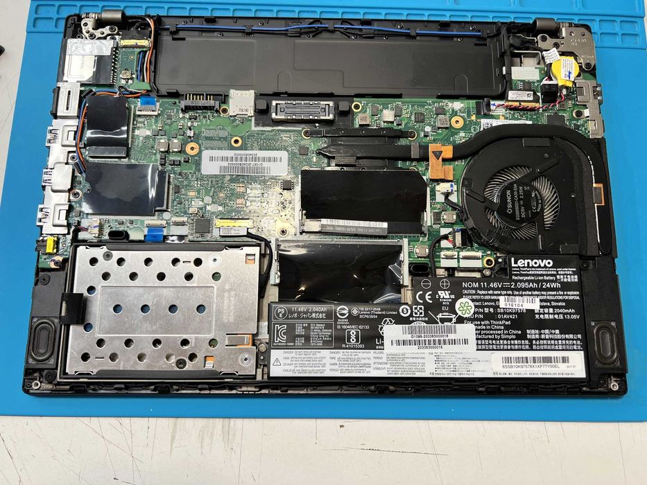 Lenovo ThinkPad T470 FHD i5-7300U 8GB 260GB/->Добро състояние