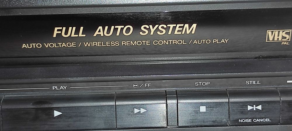 video player AIWA model hv - e 101dip - cititi anuntul