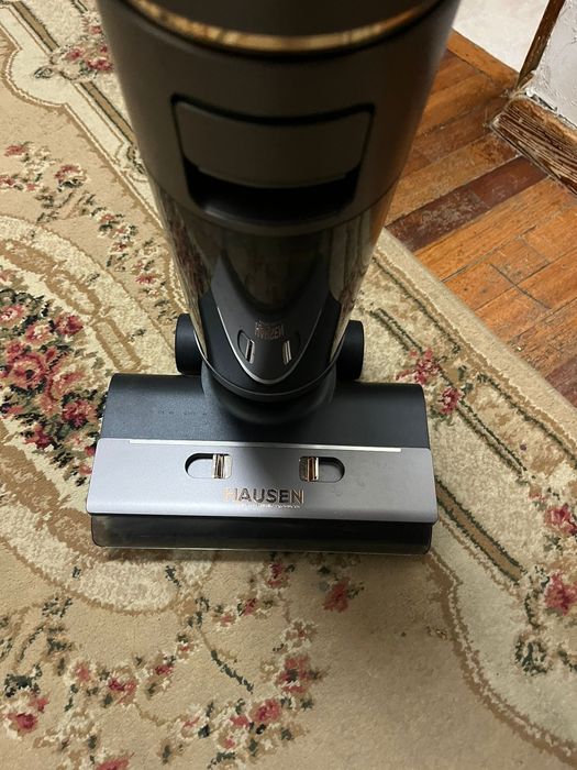 Моющий пылесос Hausen