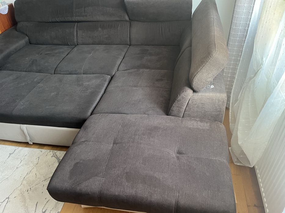 De vanzare coltar cu lada de depozitare