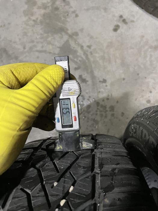 Anv iarna 185/60/15 Semperit