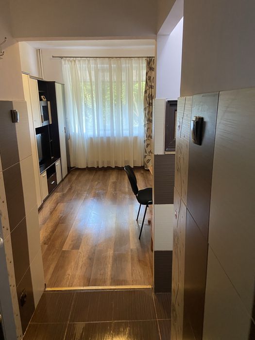 Inchiriez camera camin , transformata in garsoniera!